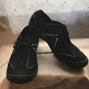 Clarks Tequini Slip- Ons